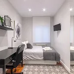 Arte V With Parking By Aston Apartman *