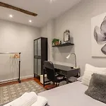 Arte V With Parking By Aston Апартаменти