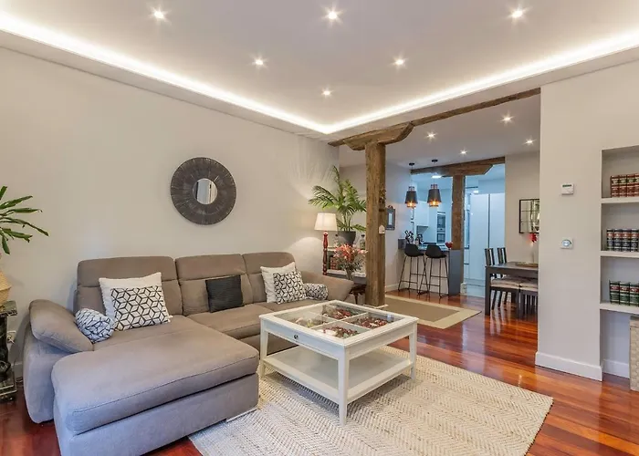 Appartamento Arte V With Parking By Aston